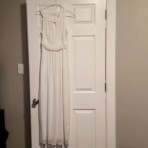 Size L formal dress. Never worn.